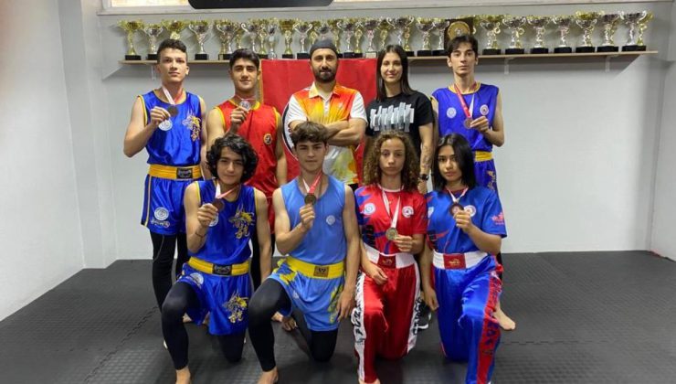 Kocaeli Karakuşak Spor Kulübü, Sakarya’dan madalyalar ile döndü