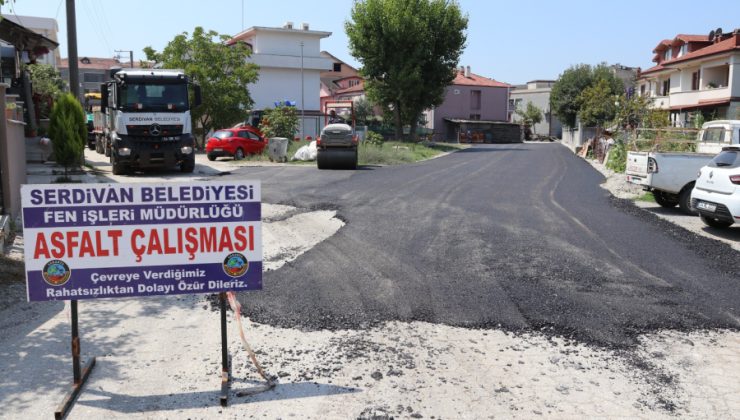  Serdivan’da asfalt çalışmaları devam ediyor