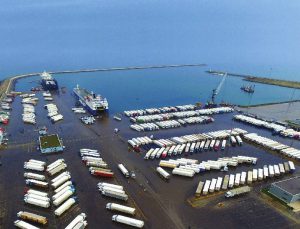 Karasu Limanı Karadeniz’in yeni ticaret merkezi oldu