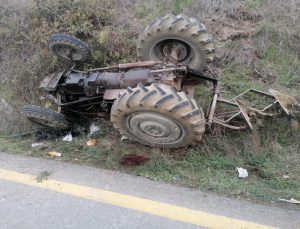 Traktörün altında kalan belediye personeli hayatını kaybetti
